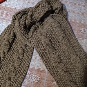 Khăn len xoắn (cable)